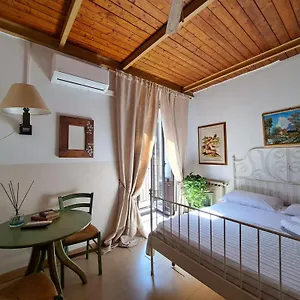 ** Couette-café I Vespri Italie